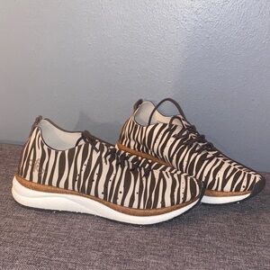OTBT Zebra Pattern Sneakers with Brown Details